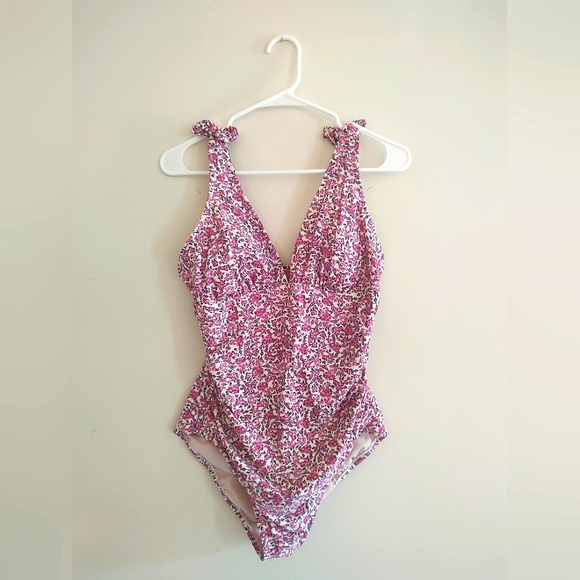 Kona Sol Other - Kona Sol Floral One Piece - worn once